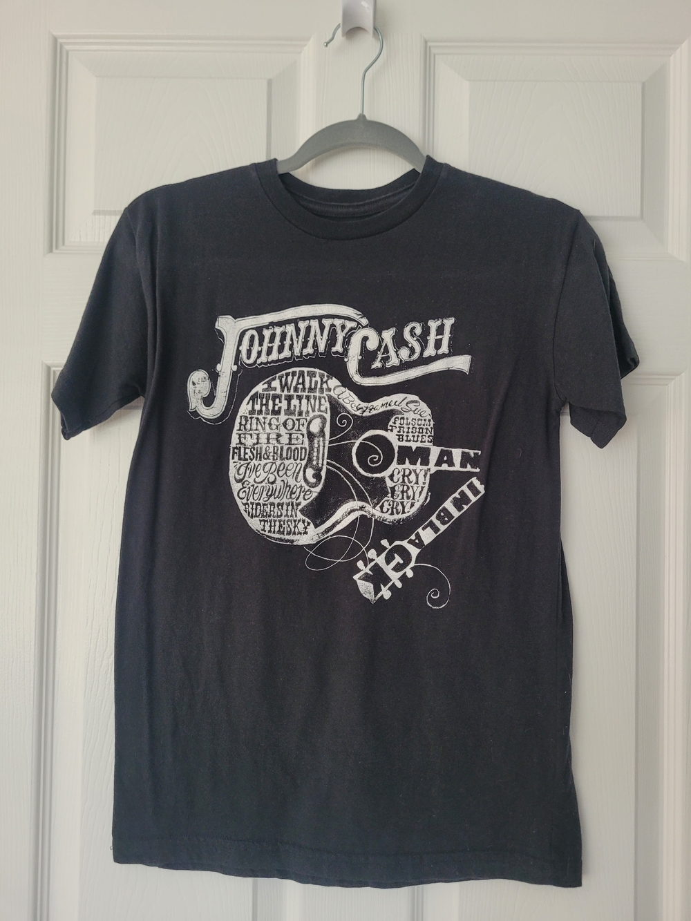 Black Johnny Cash Graphic Tee. Women's Size Small